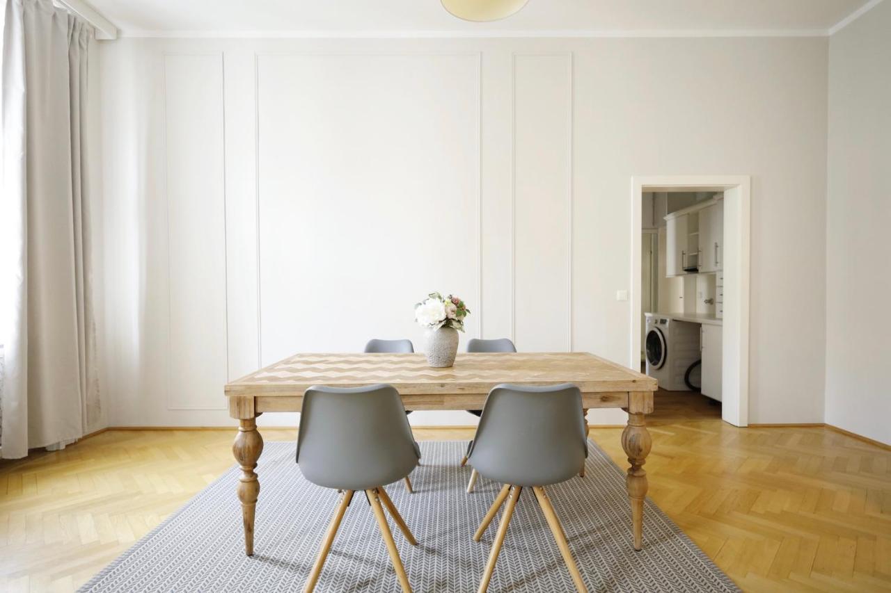 Heymi Apartments Karlsplatz Vienna Exterior photo